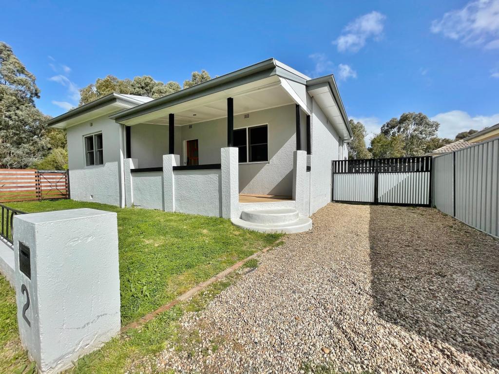 2 Cloete St, Young, NSW 2594
