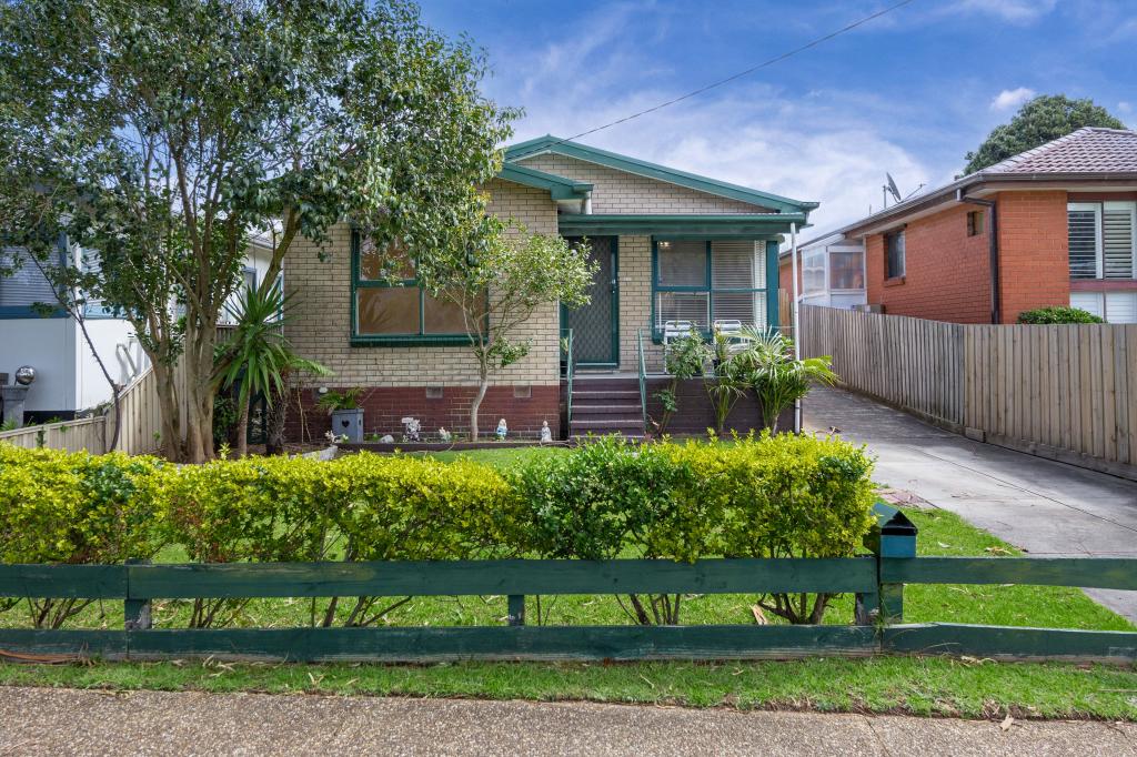 106 Ninth Ave, Rosebud, VIC 3939