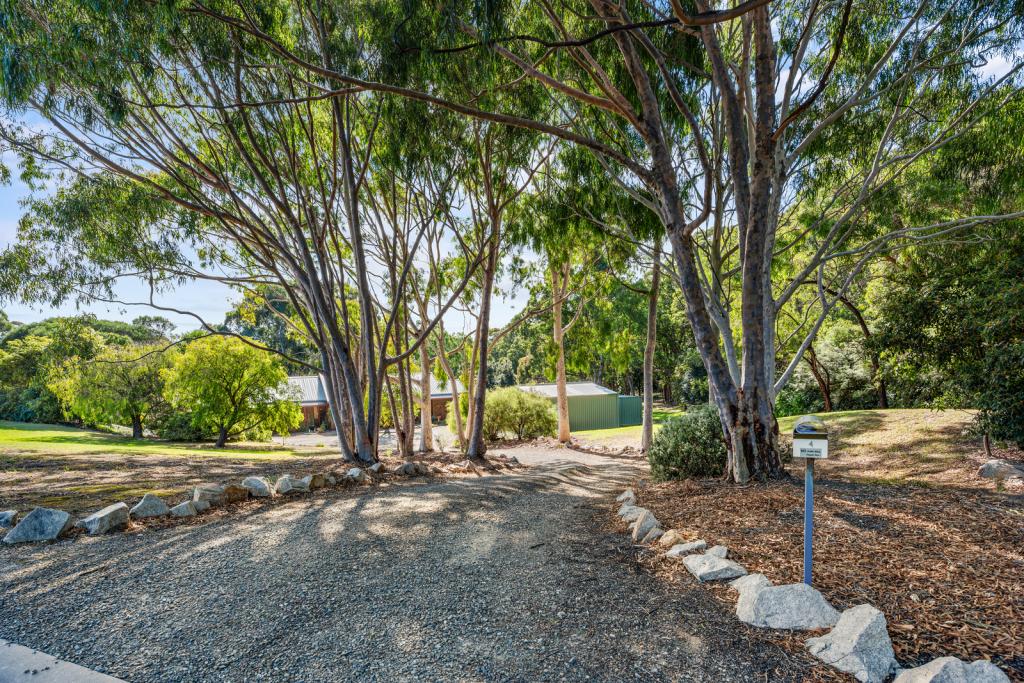 4 LAWRIEL CT, KALIMNA, VIC 3909