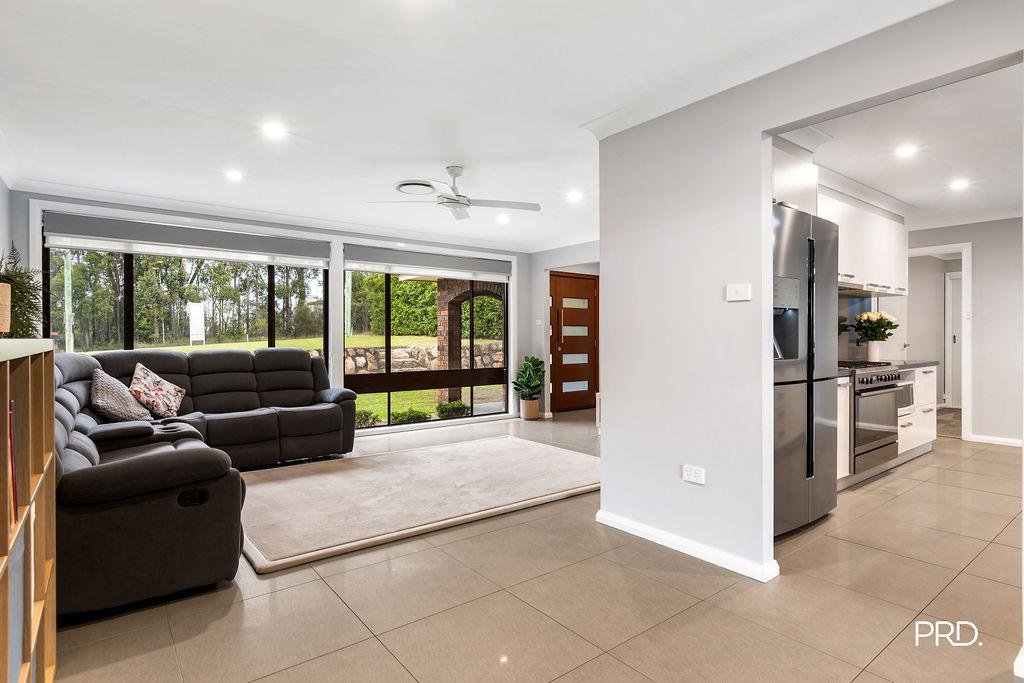 134 Singles Ridge Rd, Winmalee, NSW 2777