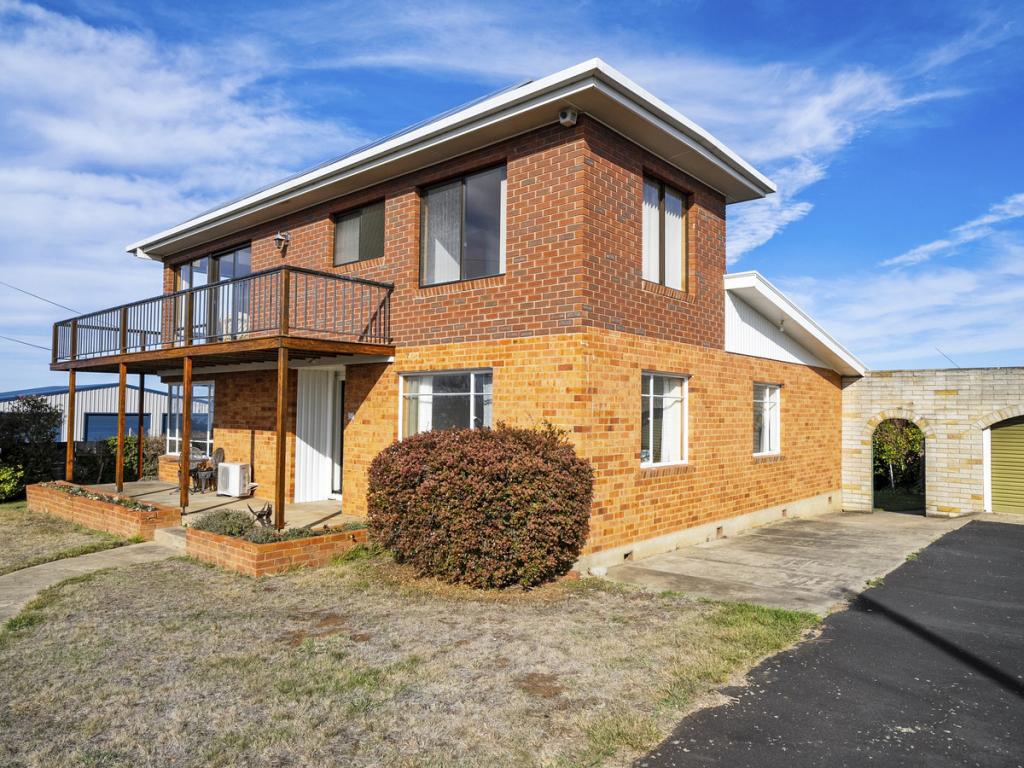 24 Julia St, Swansea, TAS 7190