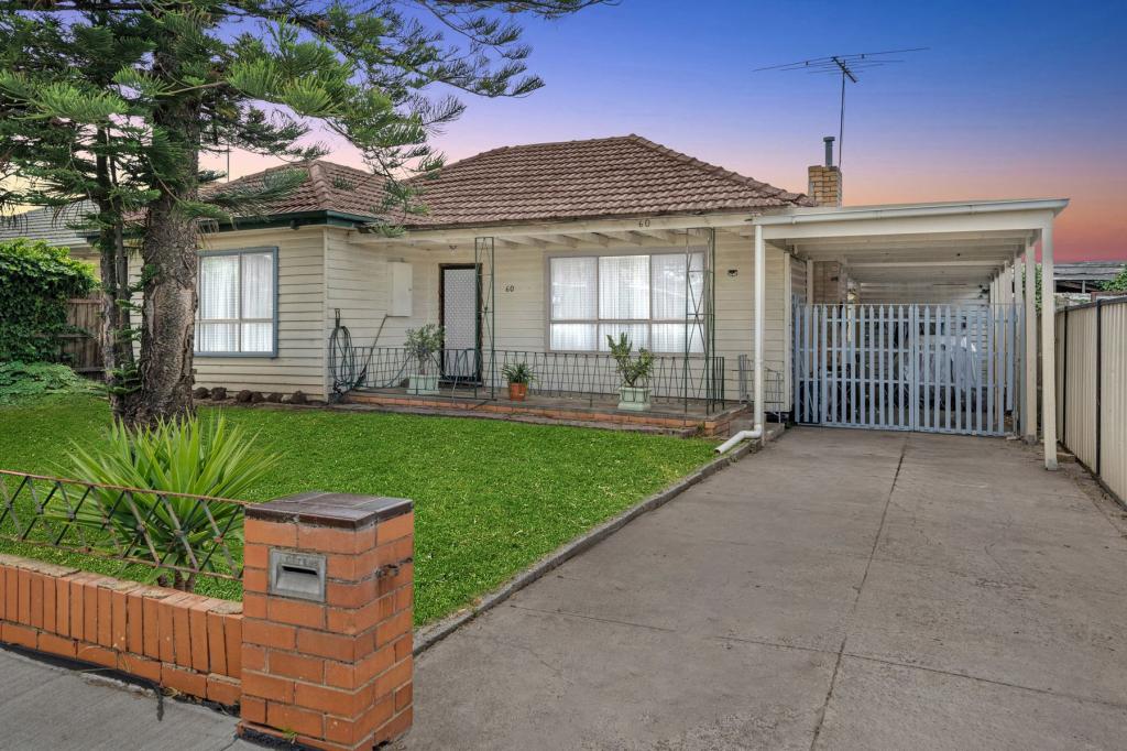 60 IVANHOE AVE, ST ALBANS, VIC 3021