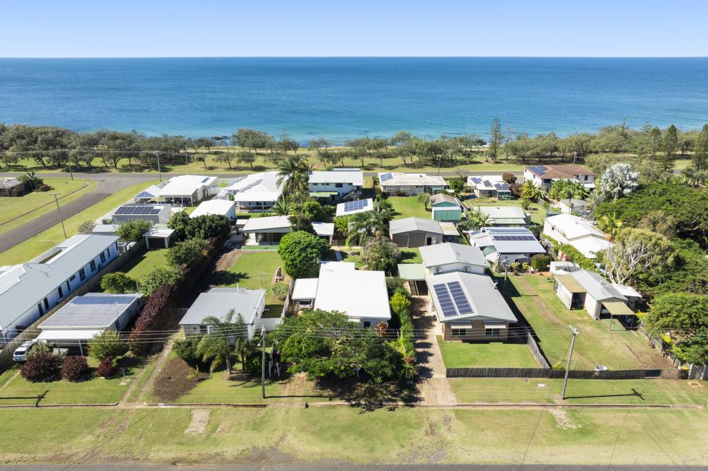67 Bathurst St, Elliott Heads, QLD 4670