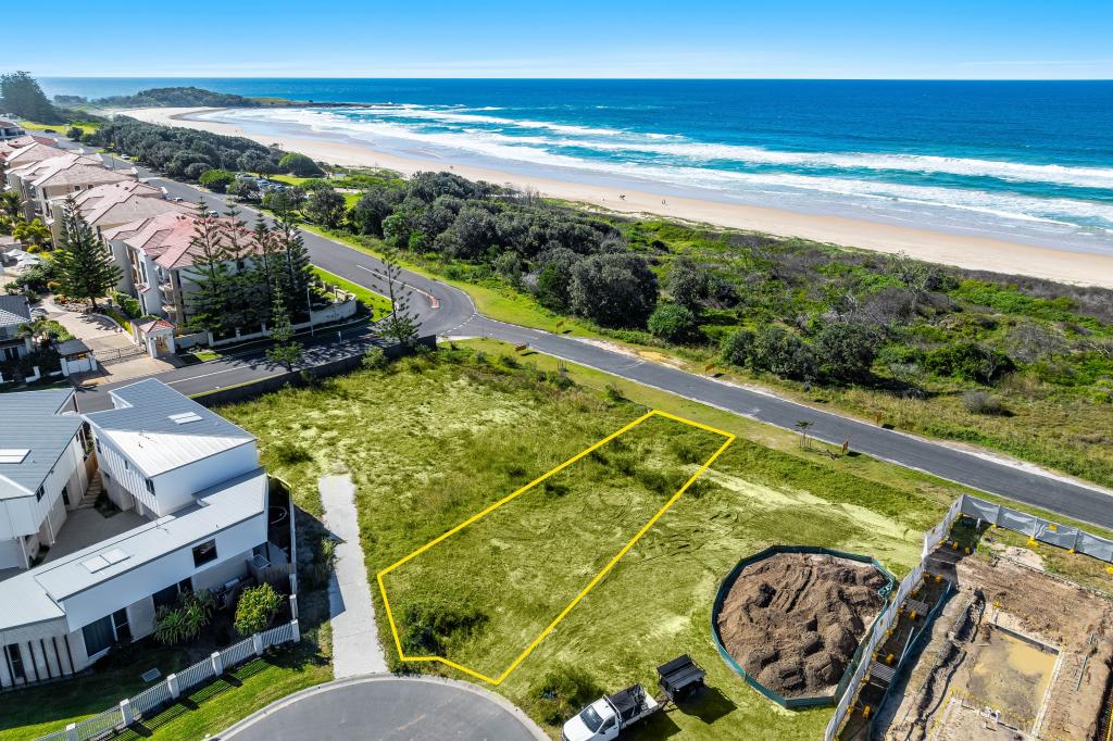 5A DUNES CT, YAMBA, NSW 2464