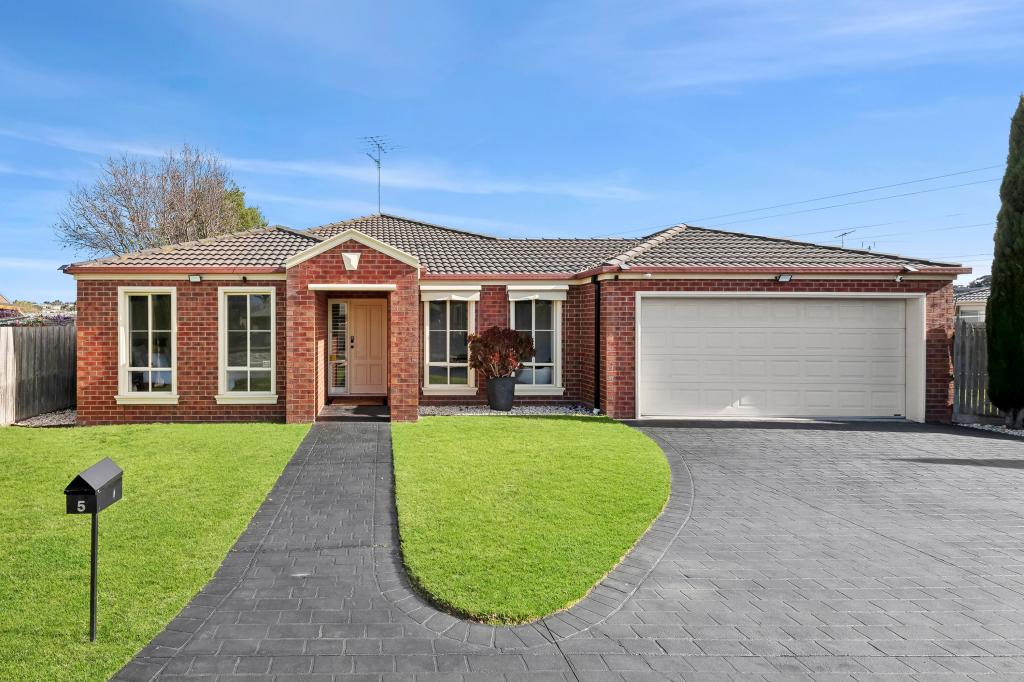 5 Thornton Cl, Lovely Banks, VIC 3213