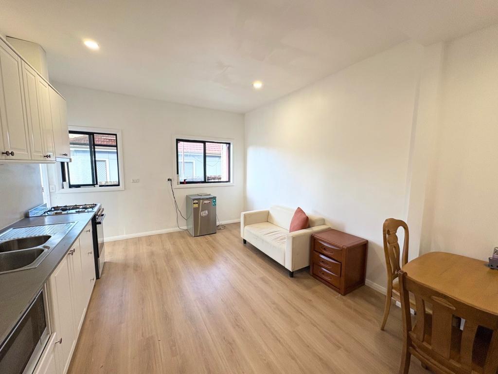 678b Forest Rd, Peakhurst, NSW 2210