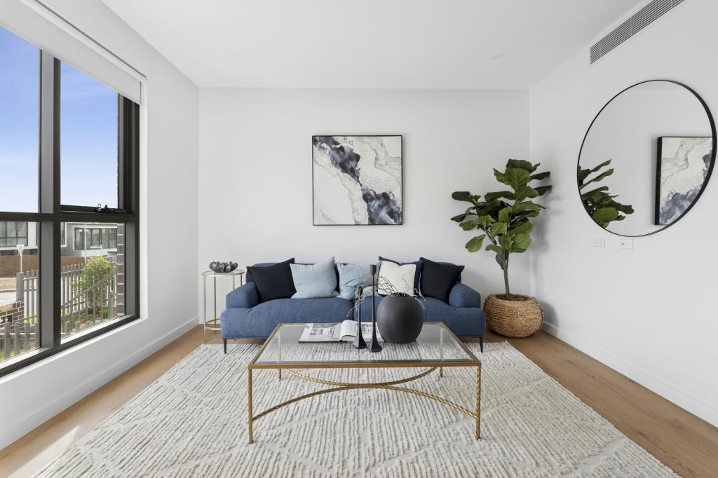 15 WARRABAH RD, NORTH KELLYVILLE, NSW 2155