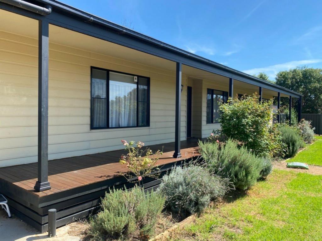 18 Manildra St, Narromine, NSW 2821