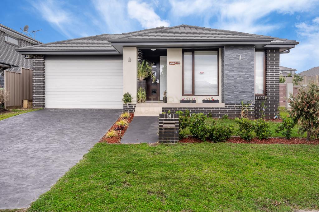 38 Justis Dr, Harrington Park, NSW 2567
