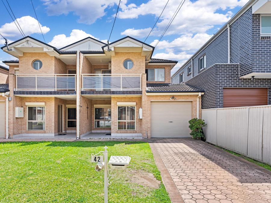 42 Karabar St, Fairfield Heights, NSW 2165