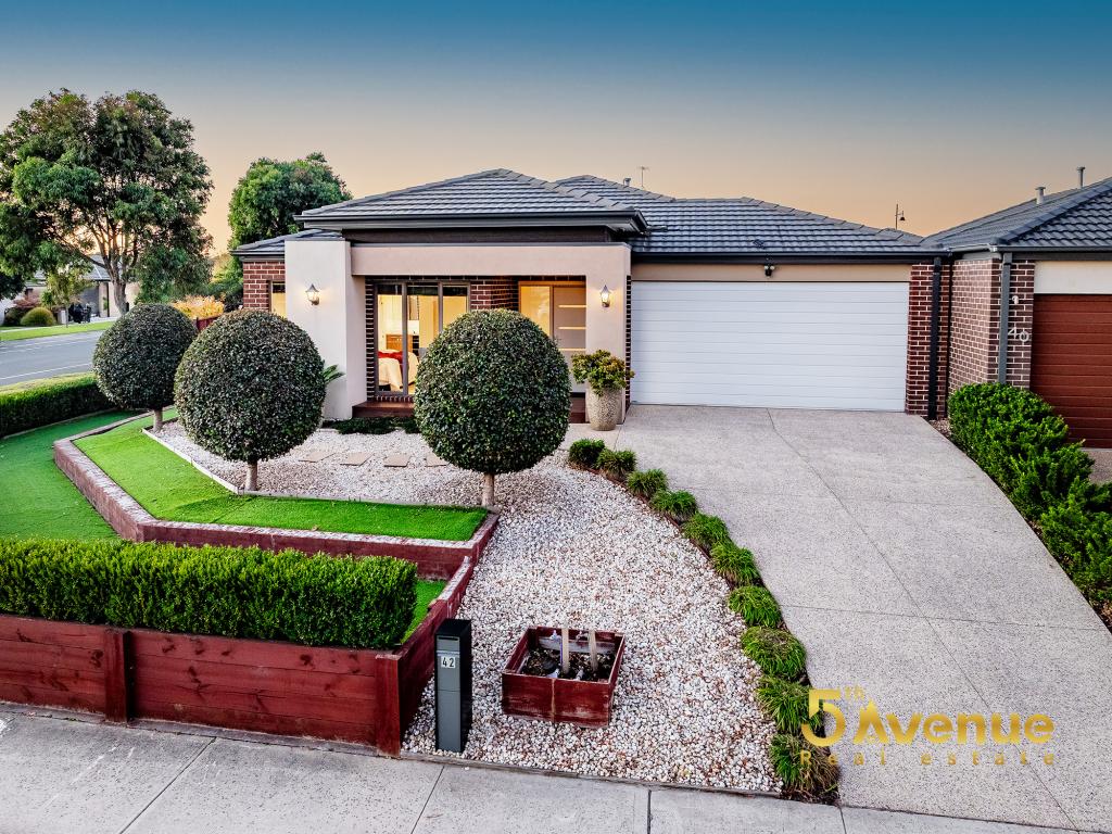 42 Ranfurlie Bvd, Cranbourne West, VIC 3977