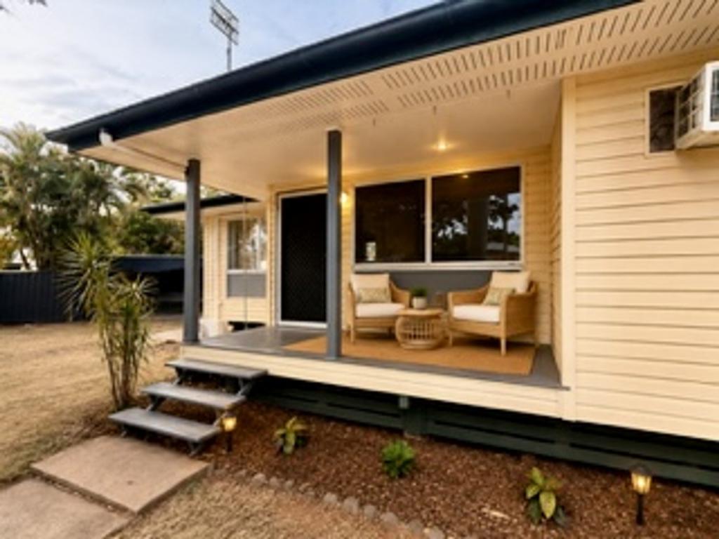 10 Harris Ct, Moranbah, QLD 4744