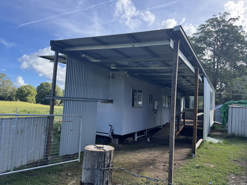 7062 The Bucketts Way, Taree South, NSW 2430