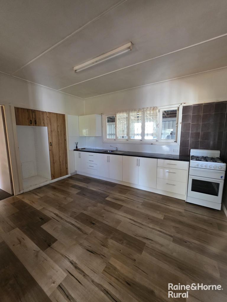 78 Bowen St, Roma, QLD 4455