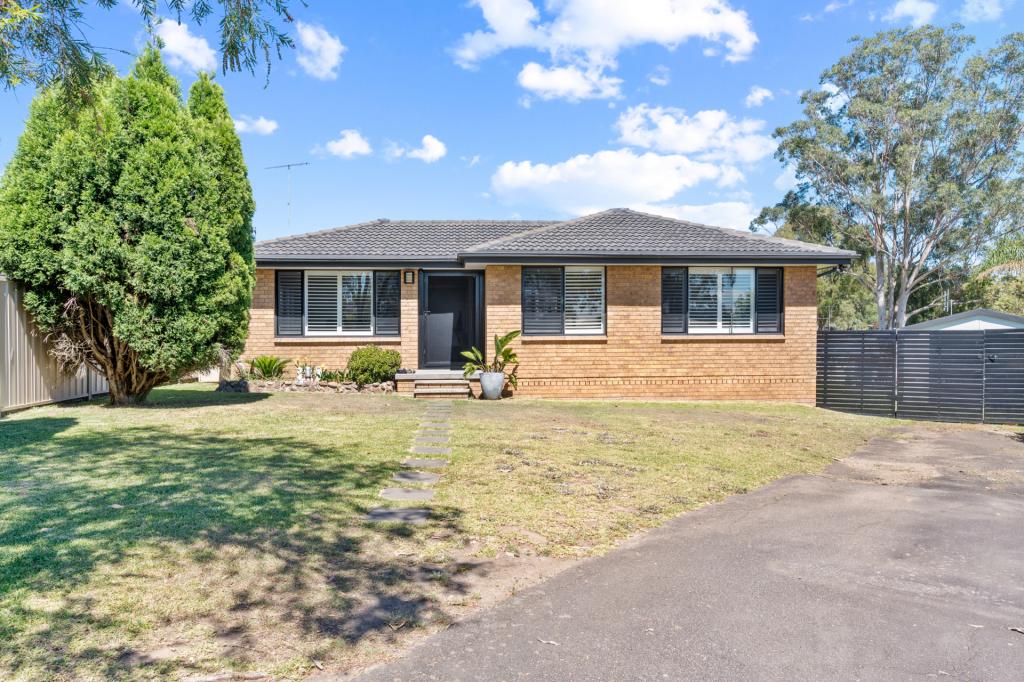 3 Lever Cl, Thornton, NSW 2322