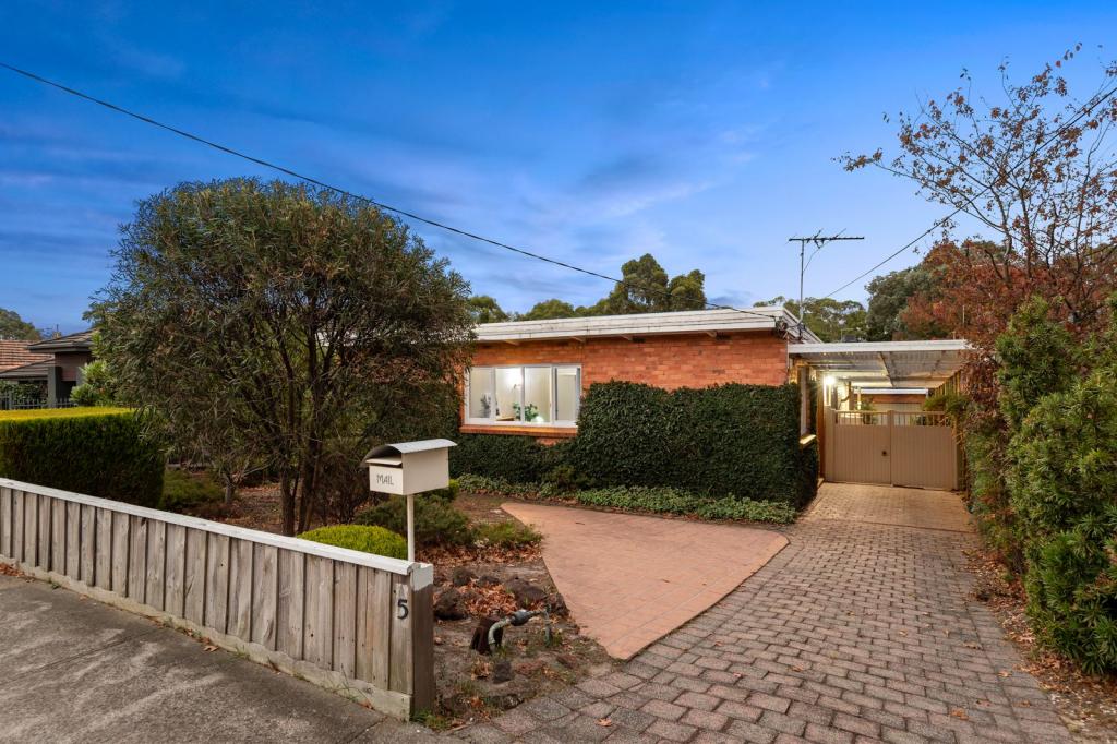5 Garden Rd, Camberwell, VIC 3124
