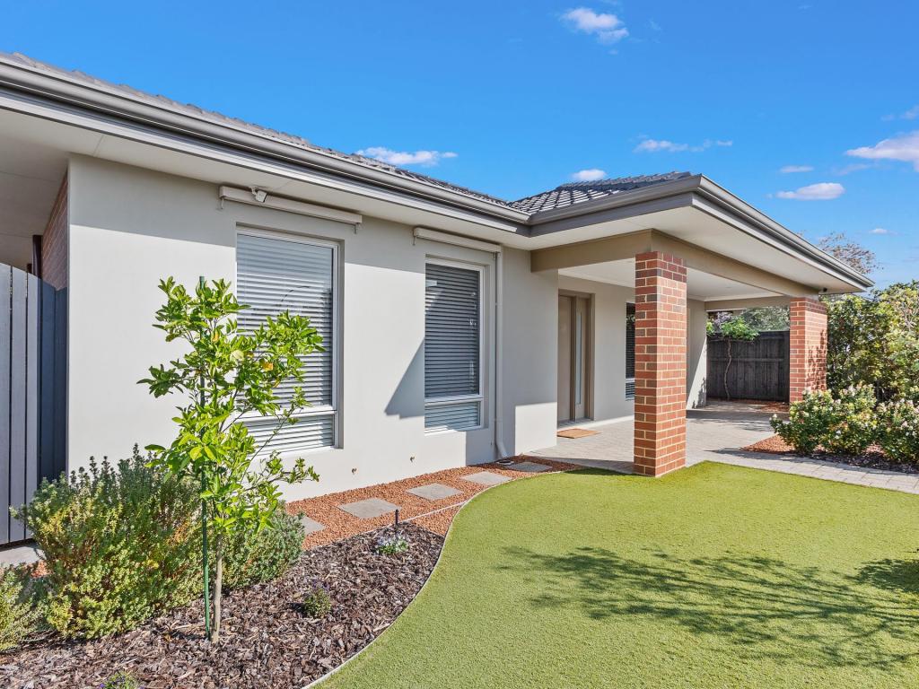 6 Putley Rd, The Vines, WA 6069