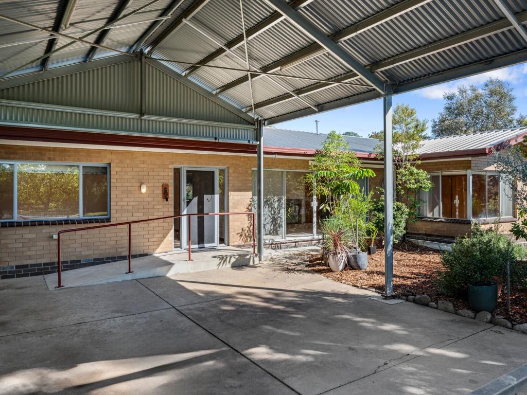 44 Riverview Rd, Benalla, VIC 3672