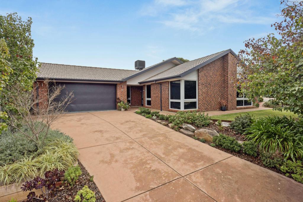 11 Donovan St, Greenwith, SA 5125