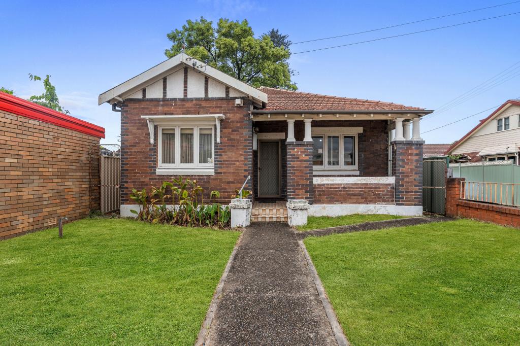 652 FOREST RD, BEXLEY, NSW 2207