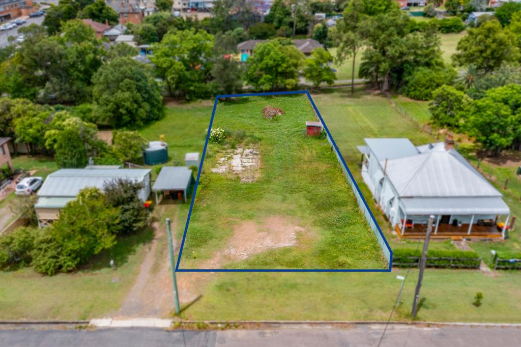 89 Lord St, Dungog, NSW 2420