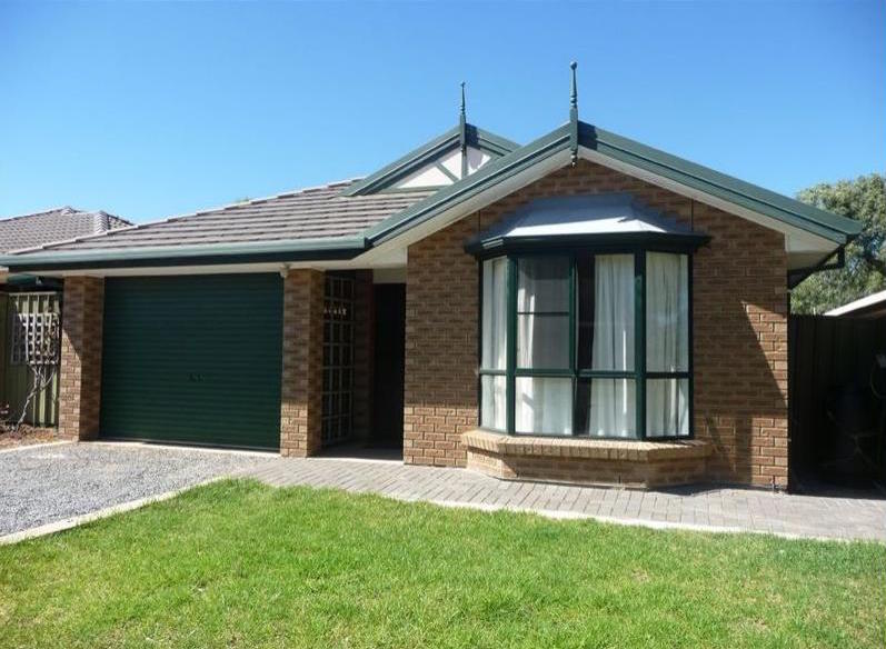 18 MCCORMACK CRES, WOODCROFT, SA 5162