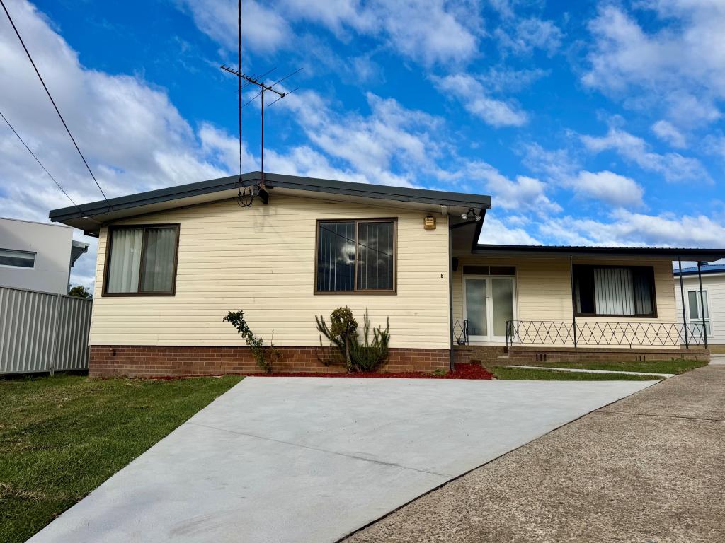 8 Lockwood Ave, Greenacre, NSW 2190