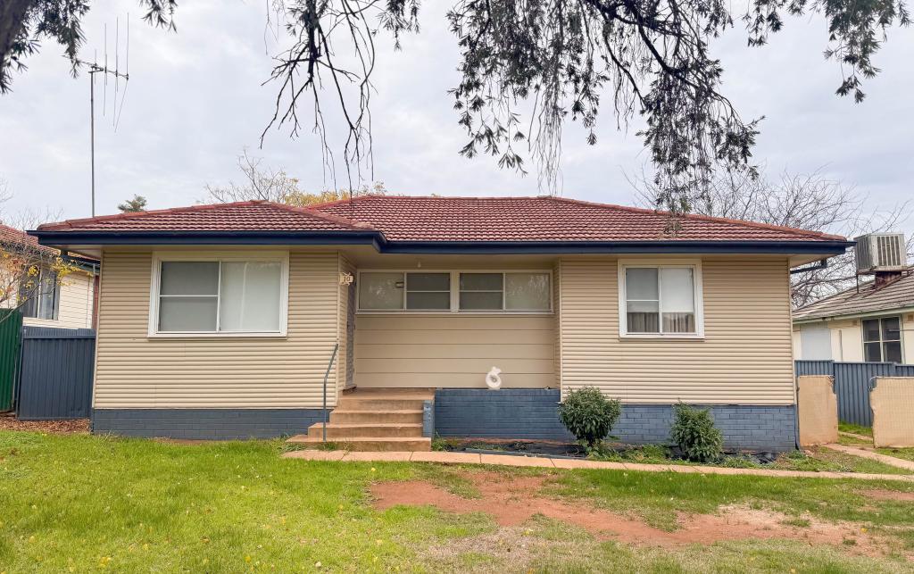 10 Porter St, Parkes, NSW 2870