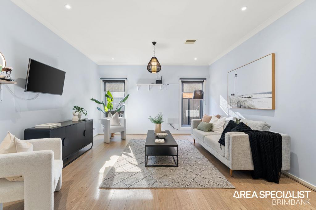 33 Pembroke Cres, Derrimut, VIC 3026