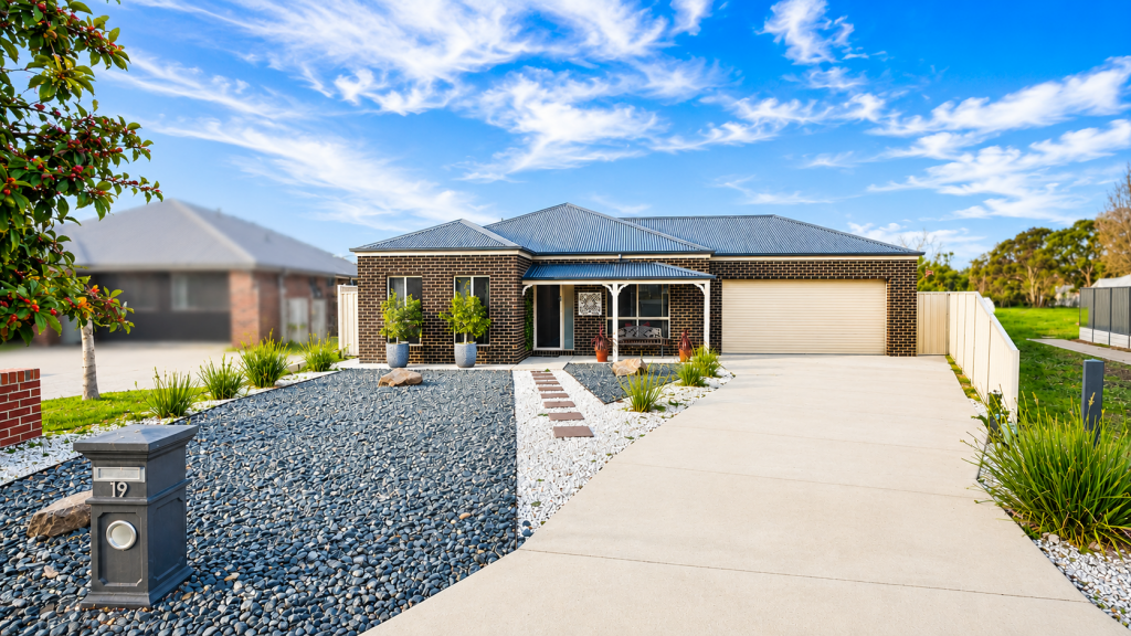 19 Baxter Ct, Lavington, NSW 2641