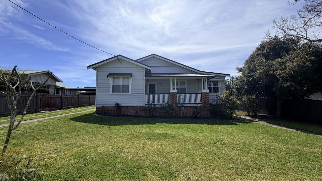 29 Birriley St, Bomaderry, NSW 2541