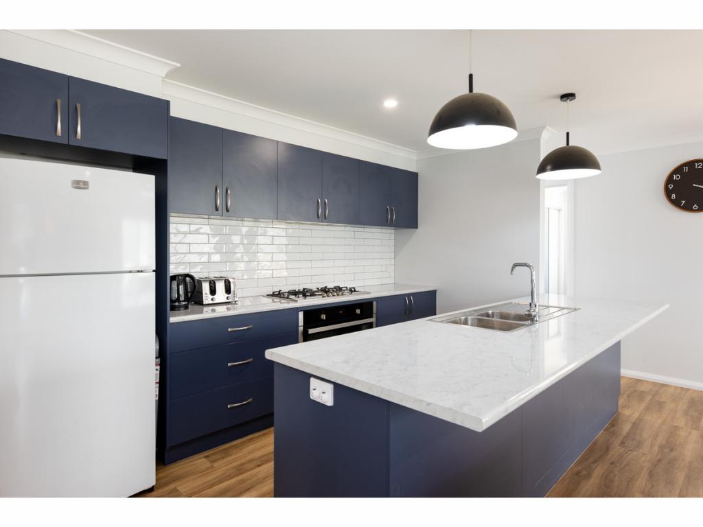 45 Guy Pl, Thurgoona, NSW 2640