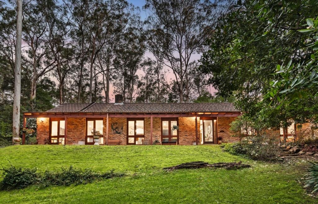 39 Derriwong Rd, Dural, NSW 2158