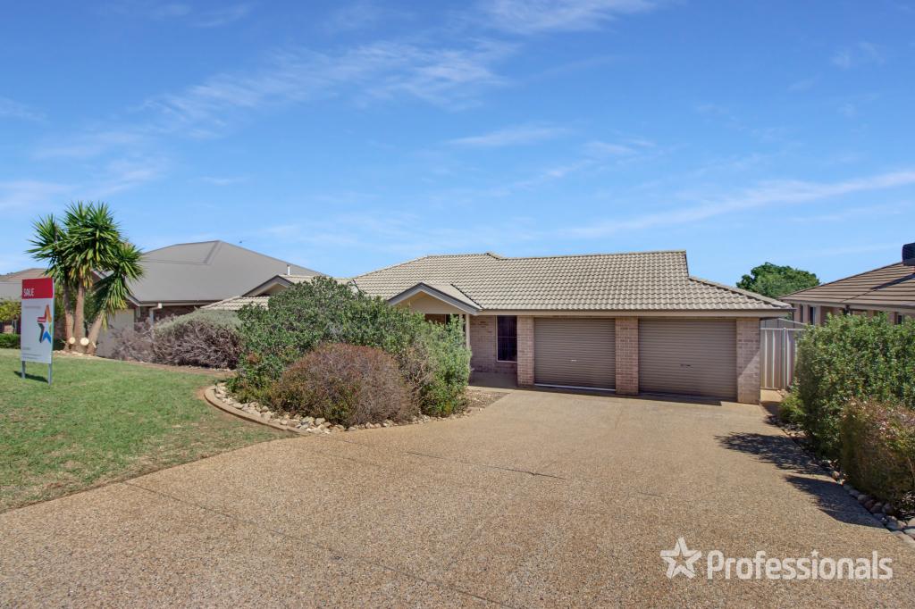 24 Kaloona Dr, Bourkelands, NSW 2650