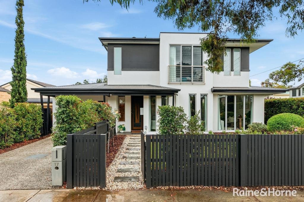 17 GORDON ST, NEWPORT, VIC 3015