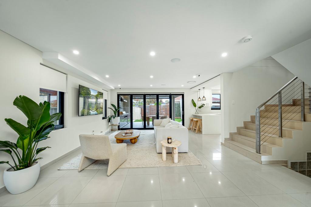 7 Eden Ave, Croydon Park, NSW 2133