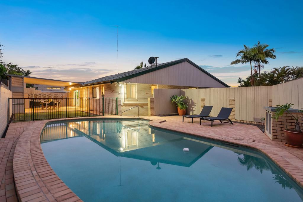 54 Eastment St, Bardon, QLD 4065