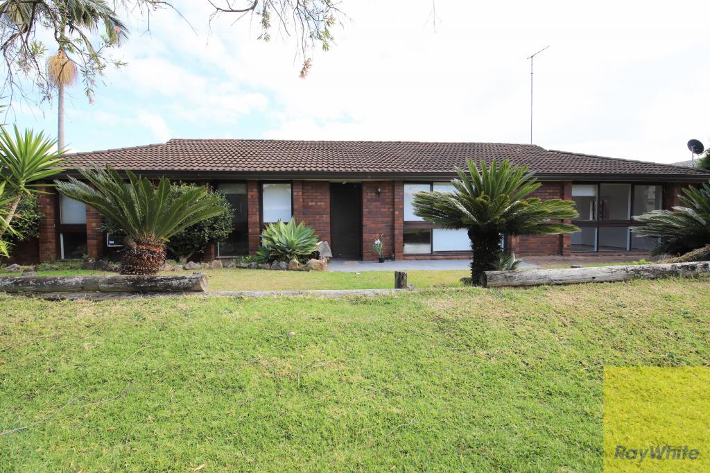 19 Jacaranda Dr, Georges Hall, NSW 2198