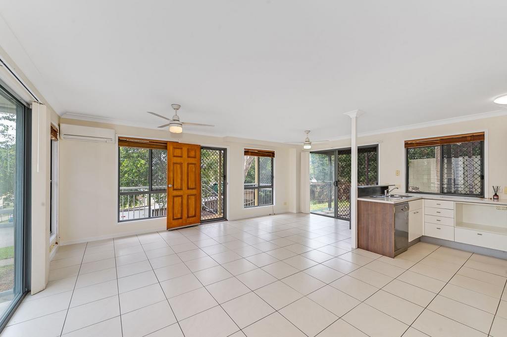 8/8 Eric Rd, Holland Park, QLD 4121