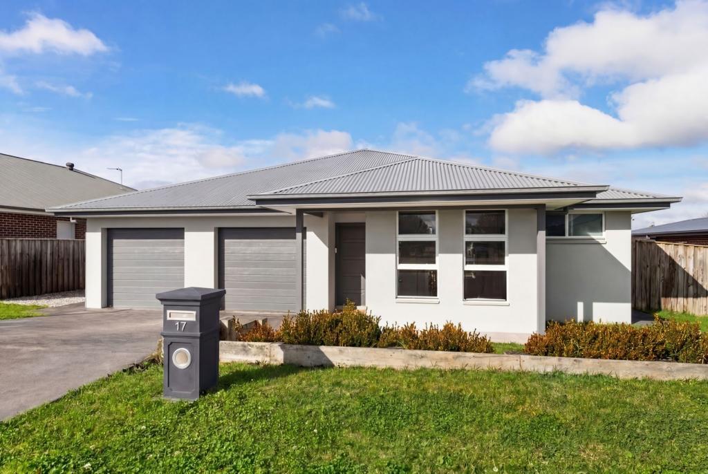 17 Joseph Hollins St, Moss Vale, NSW 2577