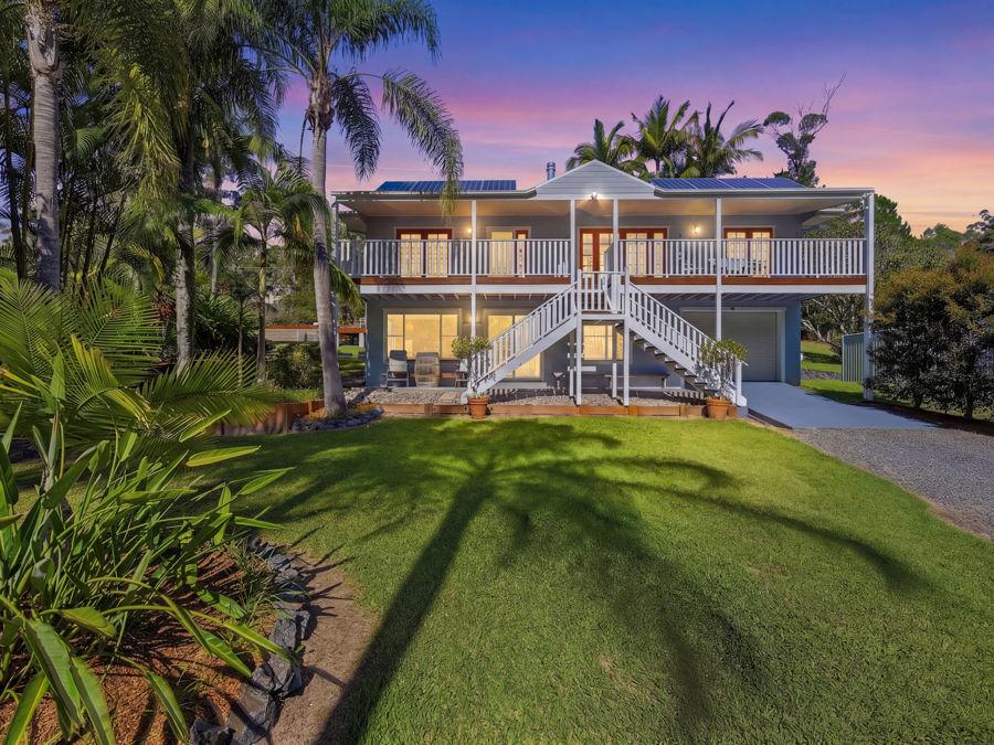 2 Misty Cl, Raleigh, NSW 2454