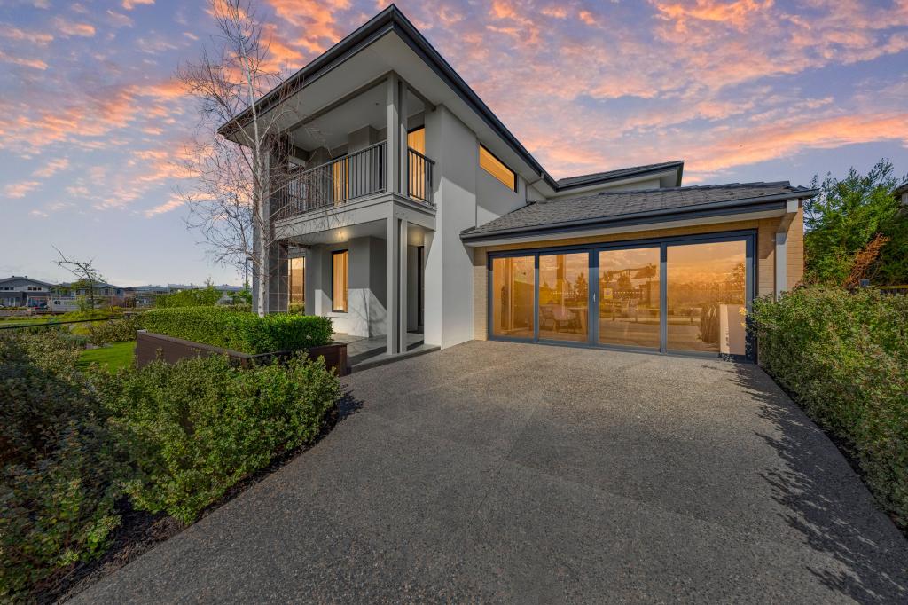 3 Fresco Pl, Clyde North, VIC 3978