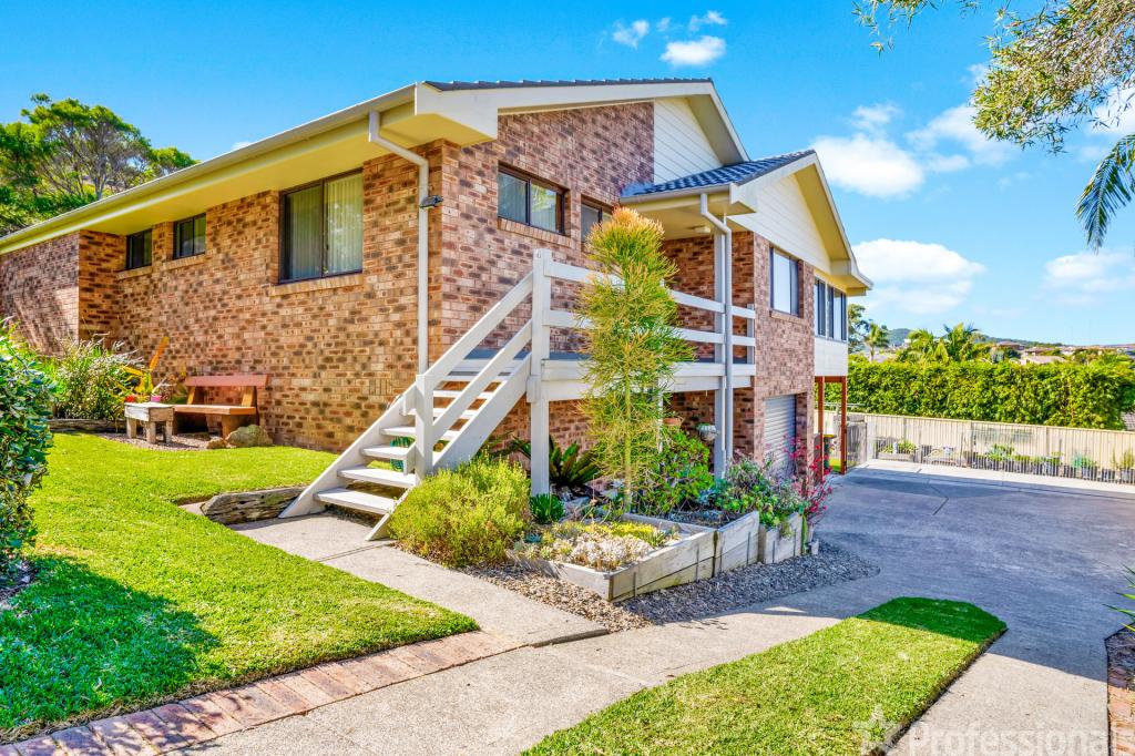 4 HUME ST, FORSTER, NSW 2428