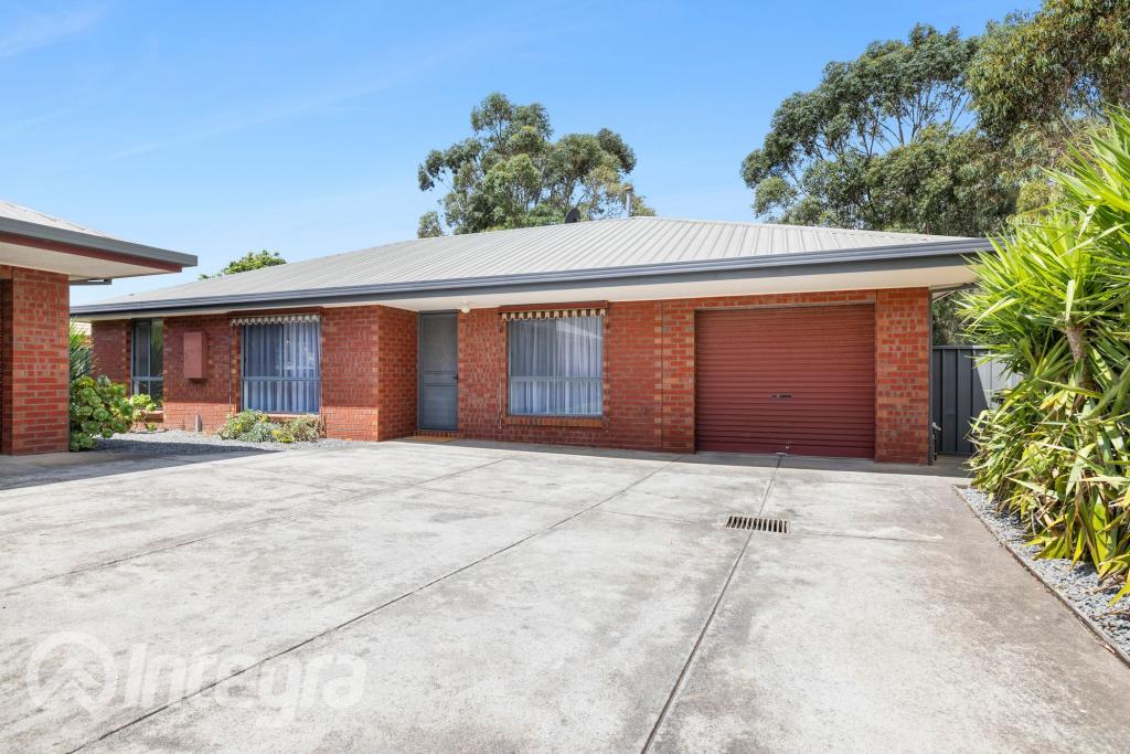 2/27 LAWRIE DR, ALFREDTON, VIC 3350