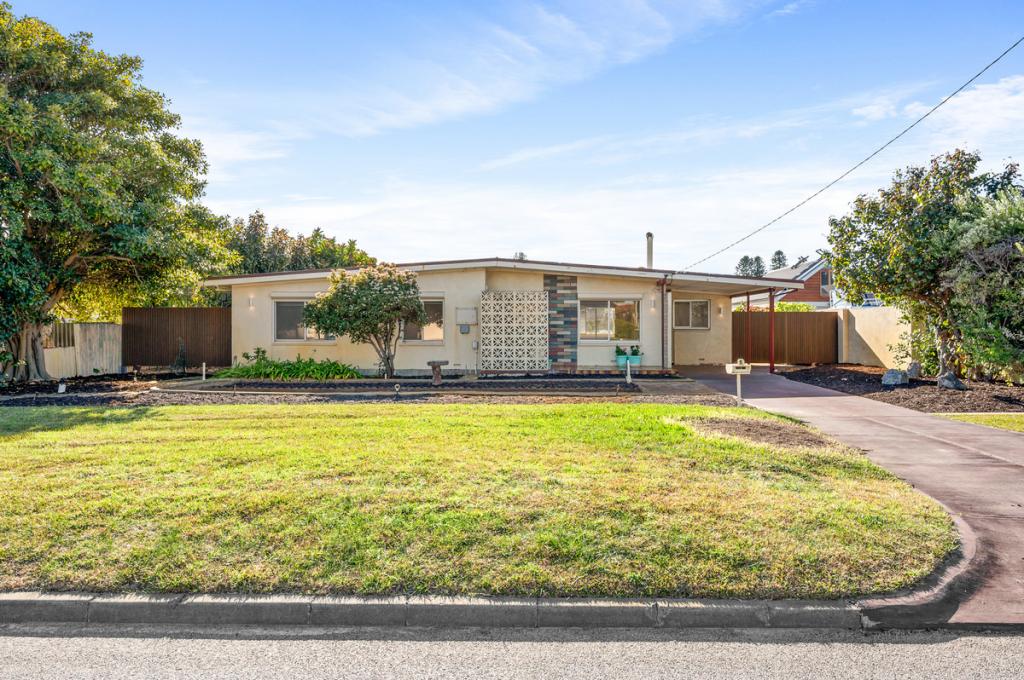 8 Wavelea St, Safety Bay, WA 6169
