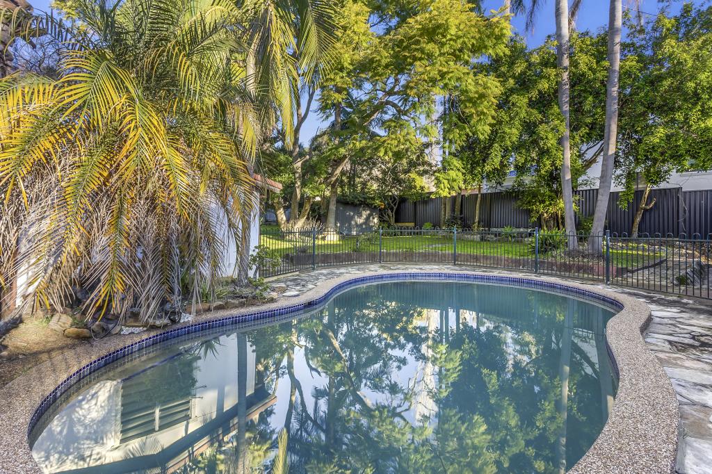 20 Alkoomie Ave, Forestville, NSW 2087