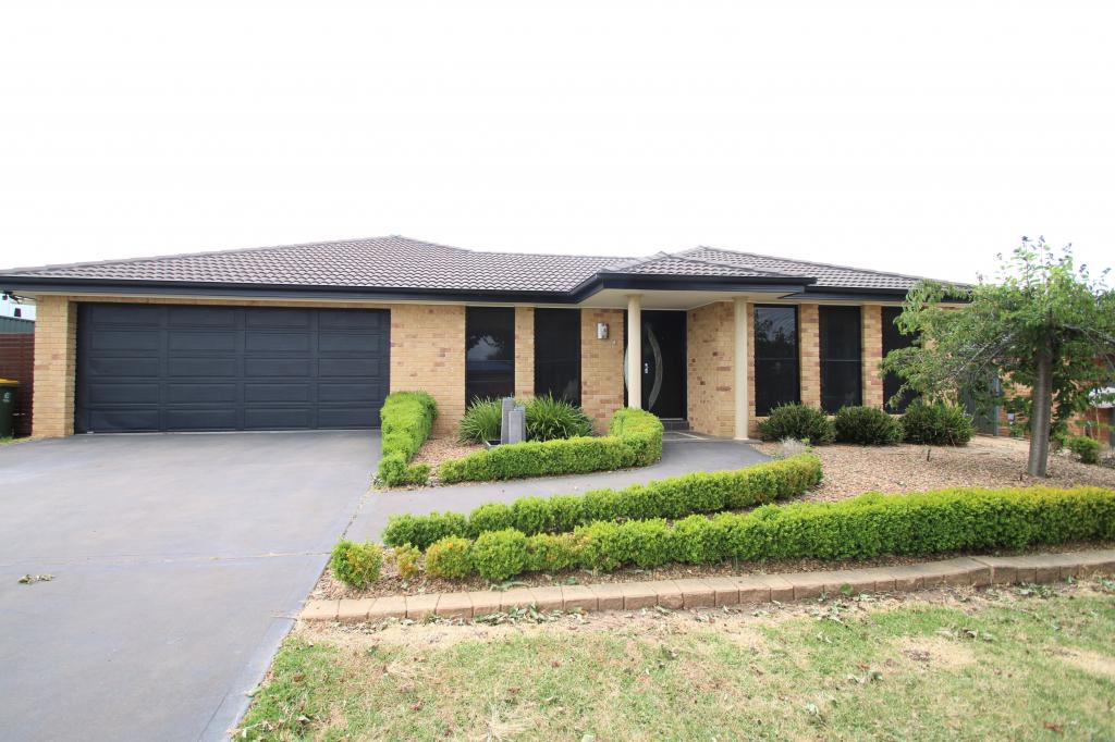 11 Catania St, Orange, NSW 2800