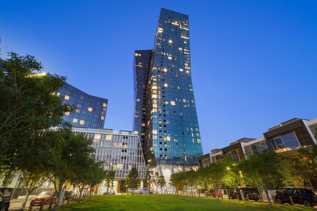 2108/8 Pearl River Rd, Docklands, VIC 3008