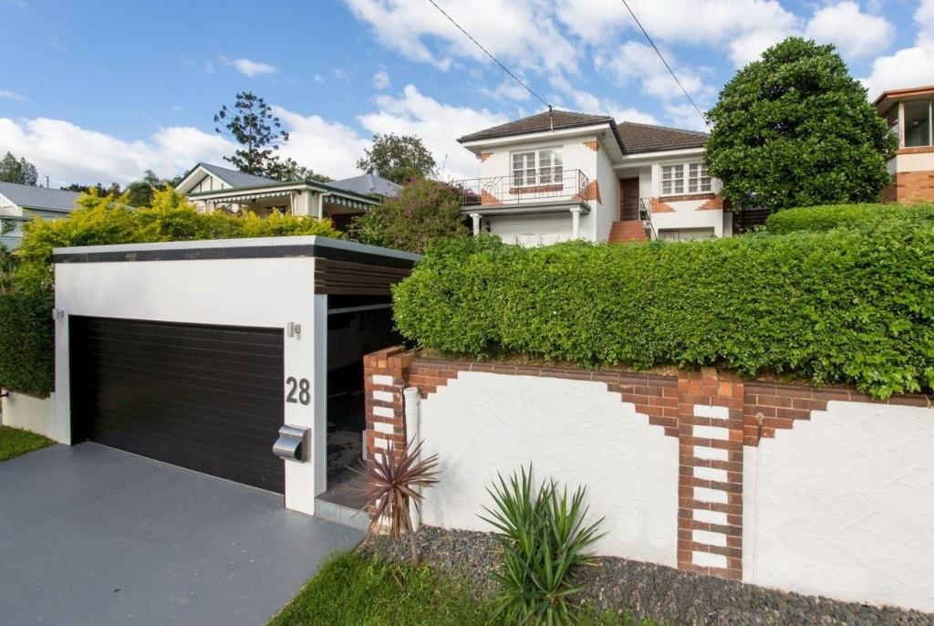 28 Ernest St, Camp Hill, QLD 4152
