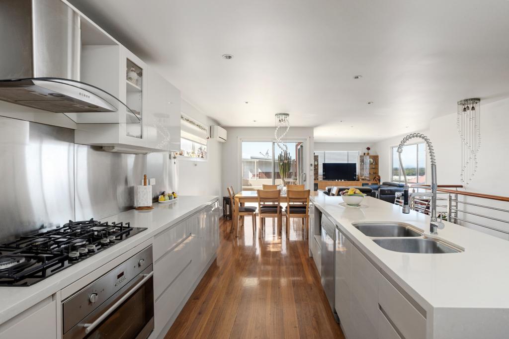 62a Mckenzie Ave, Wollongong, NSW 2500